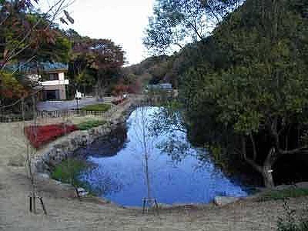 鎌倉中央公園まで642m