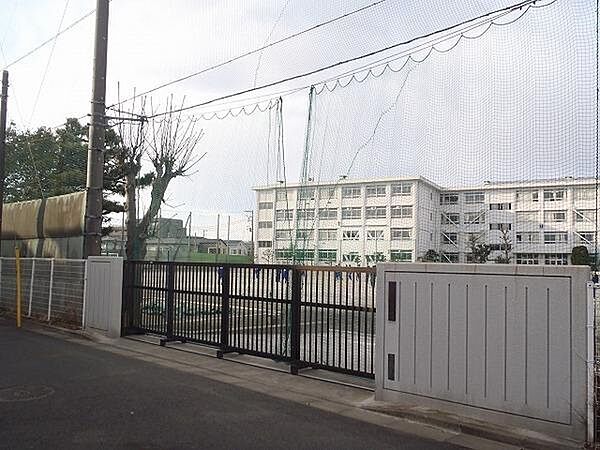 明治中学校まで871m