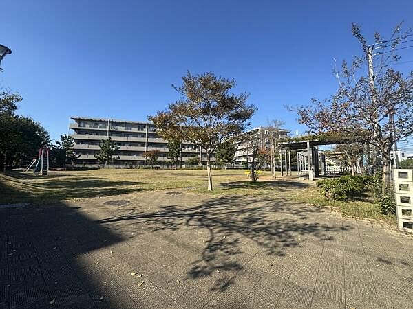 辻堂西海岸二丁目公園まで10m