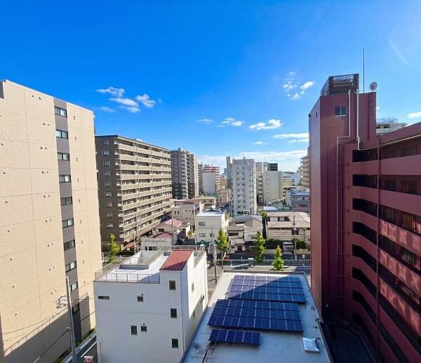 開放感があり青空を望めます。