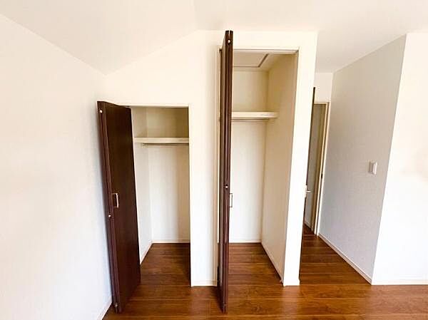 各部屋収納が豊富にございます！※AI機能で家具を一部消しております。