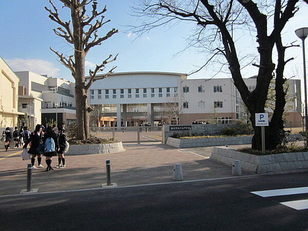 六会中学校まで2135m