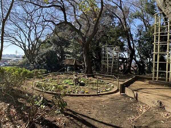 殿山公園まで938m