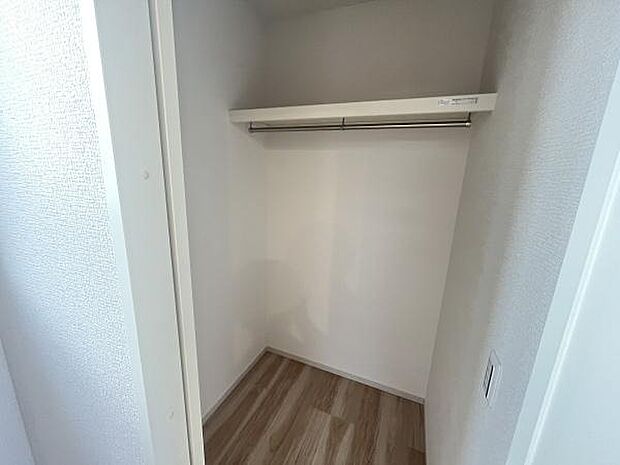 洋室収納が充実してます!