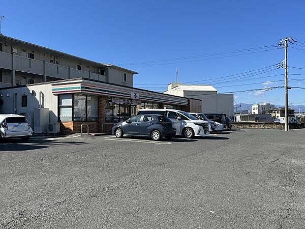 セブンイレブン藤沢菖蒲沢南店まで658m