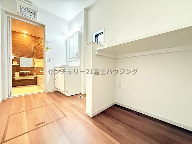 広々とした洗面所です!