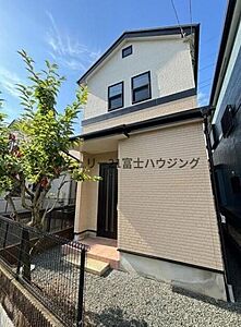 外観:2020年屋根・壁塗装済です。 外観:2020年屋根・壁塗装済です。