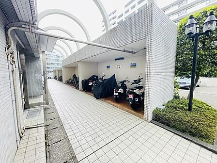 駐輪場　バイク置場