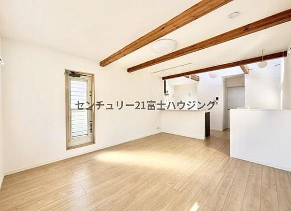 リビング/ダイニングを拡大表示
