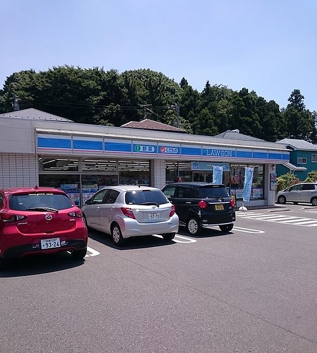 ローソン藤沢高倉店まで462m