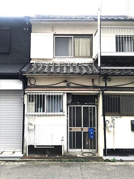 外観：327001593024