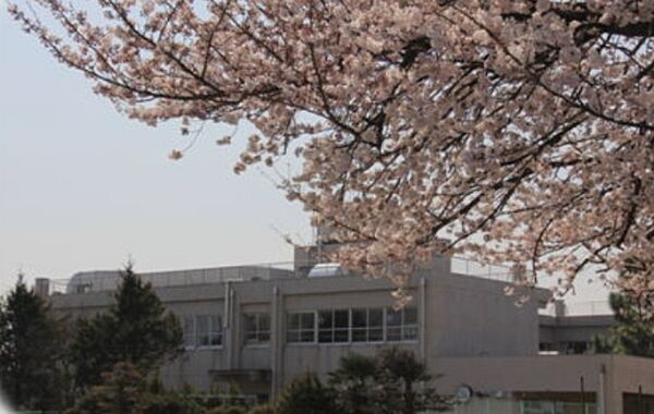 四街道市立四和小学校まで494m