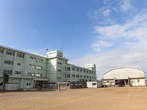 千葉市立誉田小学校まで1016m