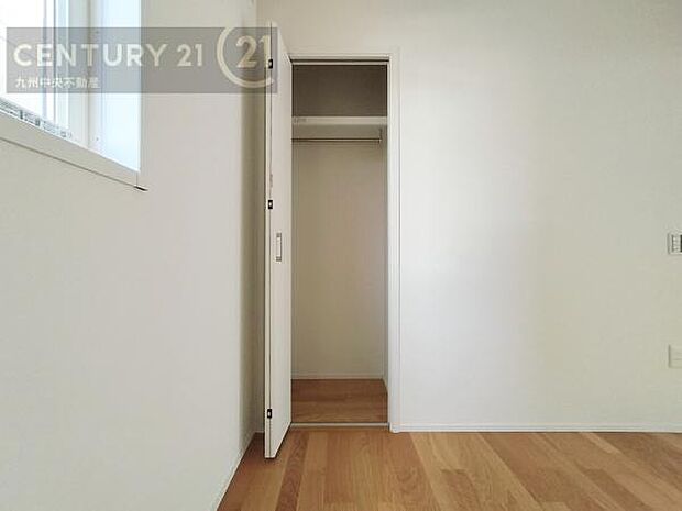 【クローゼット】お部屋ごとに設けた収納は住みやすさへのこだわりです。