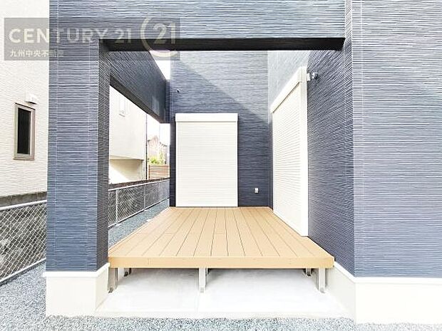 【ウッドデッキ】