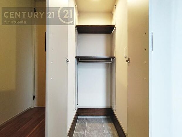 【シューズインクローク】