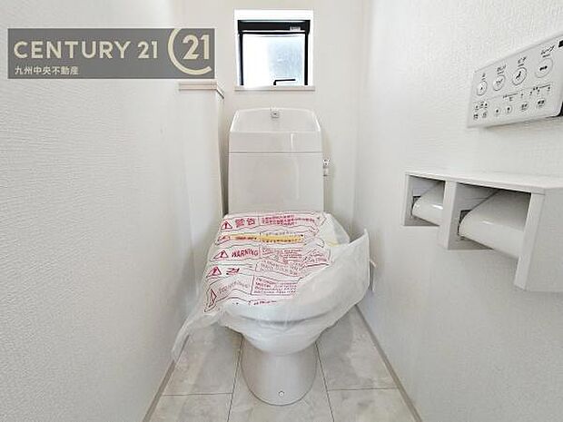 【トイレ】汚れてもサッとひと拭きでお手入れ簡単です。