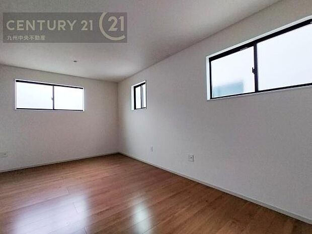 【洋室】間仕切り対応可能なのでライフスタイルに合わせてお使いいただけます。