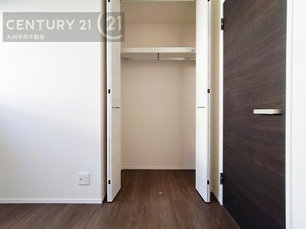 【クローゼット】お部屋ごとに設けた収納は住みやすさへのこだわりです。