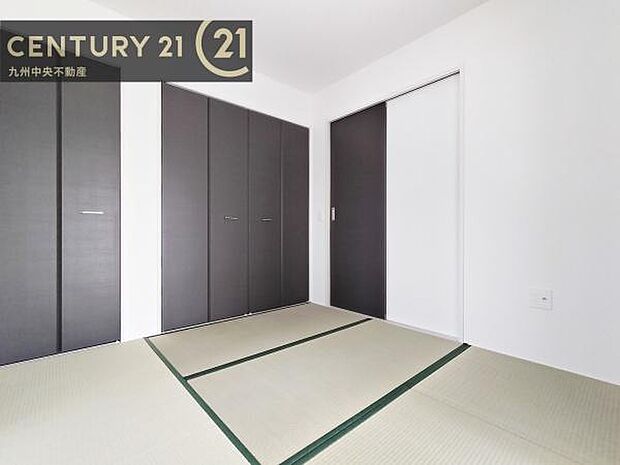 【和室】あると嬉しい和室。小さなお子様の遊ぶスペースやお昼寝タイムにも最適です。