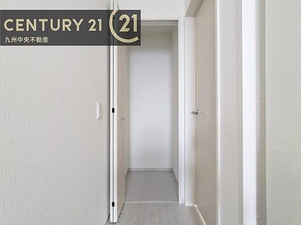 【クローゼット】お部屋ごとに設けた収納は住みやすさへのこだわりです。