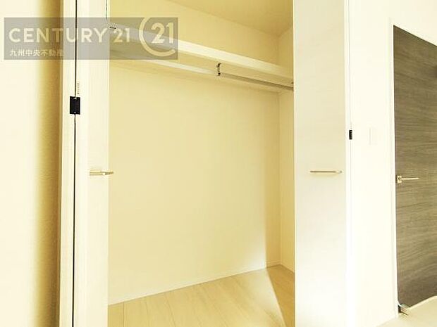 【クローゼット】お部屋ごとに設けた収納は住みやすさへのこだわりです。