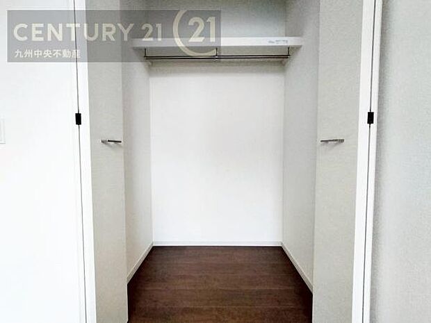 【クローゼット】お部屋ごとに設けた収納は住みやすさへのこだわりです。