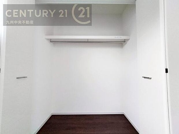 【クローゼット】お部屋ごとに設けた収納は住みやすさへのこだわりです。