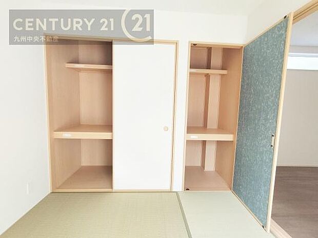 【押入】デッドスペースを作らず空間を無駄なく使うことのできる奥行きがあります。