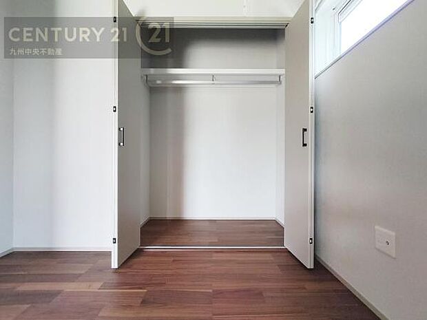 【クローゼット】お部屋ごとに設けた収納は住みやすさへのこだわりです。