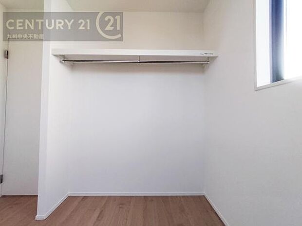 【オープンクローゼット】