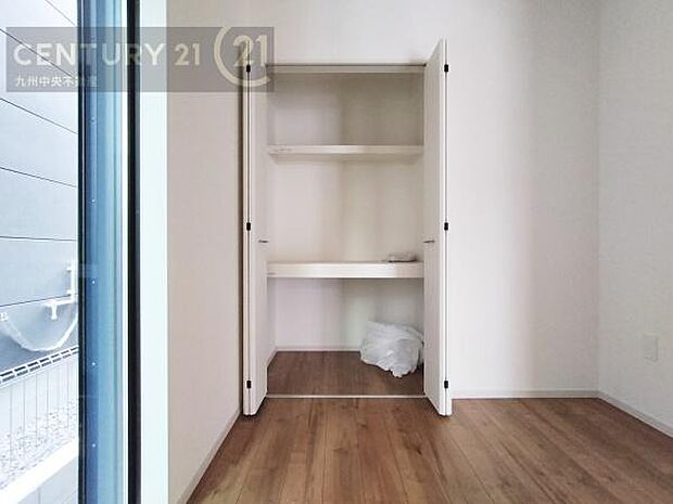 【クローゼット】お部屋ごとに設けた収納は住みやすさへのこだわりです。