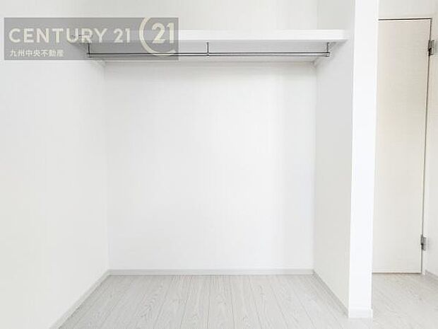 【クローゼット】お部屋ごとに設けた収納は住みやすさへのこだわりです。