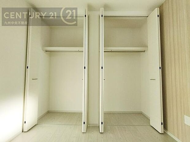 【クローゼット】お部屋ごとに設けた収納は住みやすさへのこだわりです。