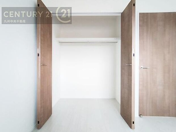 【クローゼット】お部屋ごとに設けた収納は住みやすさへのこだわりです。