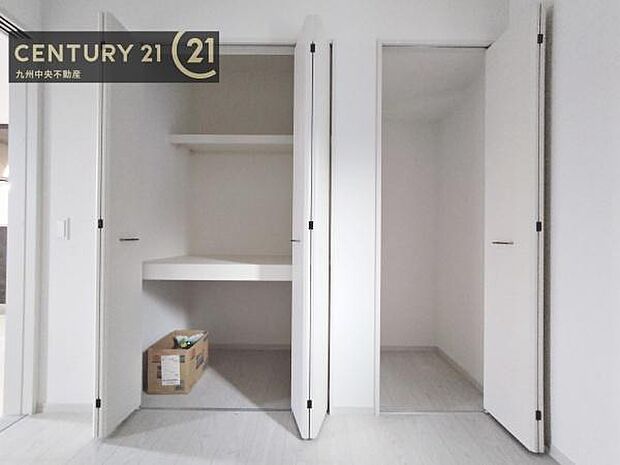 【クローゼット】お部屋ごとに設けた収納は住みやすさへのこだわりです。