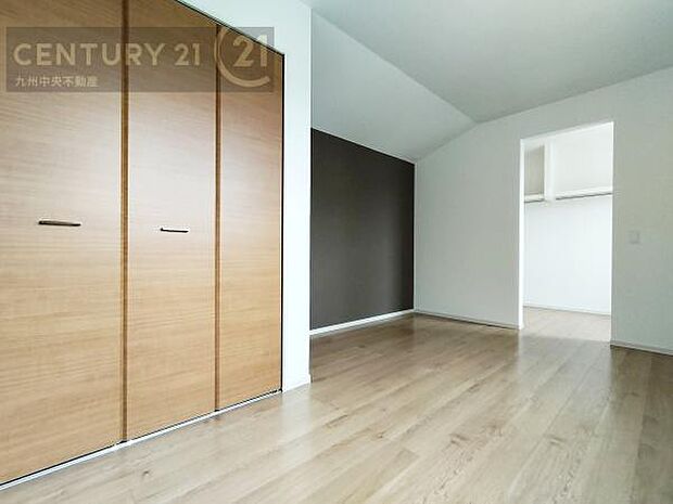 【寝室】ゆとりある寝室。快適な空間を、思いのままに。