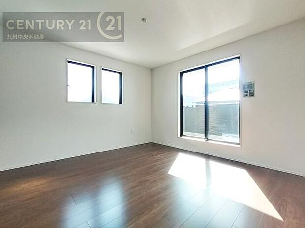 【寝室】ゆとりある寝室。快適な空間を、思いのままに。