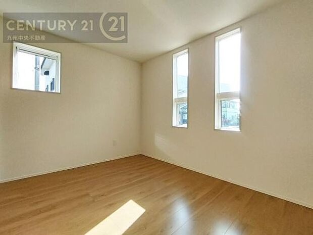 【寝室】ゆとりある寝室。快適な空間を、思いのままに。