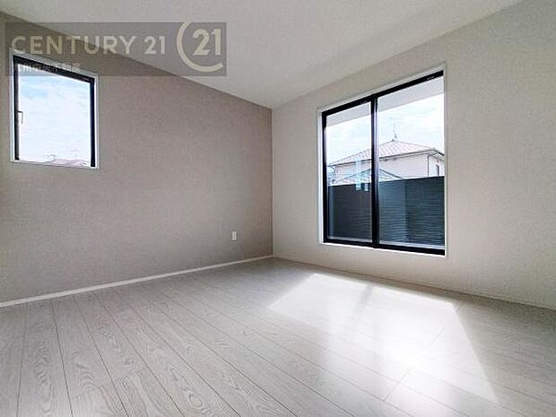 【寝室】ゆとりある寝室。快適な空間を、思いのままに。