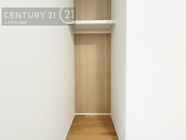 【オープンクローゼット】