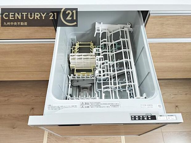 同仕様写真【食洗器】毎日の家事の時間を短縮することでき、プライベート時間やご家族との時間をより一層充実させることができます。