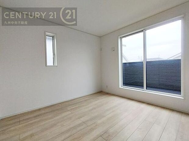 【寝室】ゆとりある寝室。快適な空間を、思いのままに。