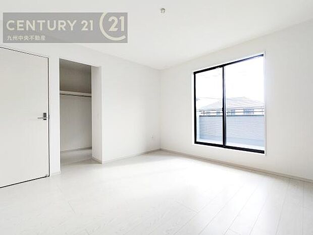 【寝室】ゆとりある寝室。快適な空間を、思いのままに。