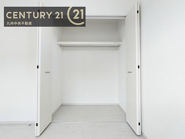 【クローゼット】お部屋ごとに設けた収納は住みやすさへのこだわりです。