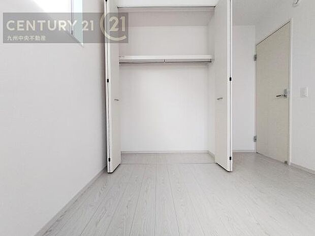 【クローゼット】お部屋ごとに設けた収納は住みやすさへのこだわりです。