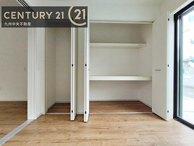 【クローゼット】お部屋ごとに設けた収納は住みやすさへのこだわりです。