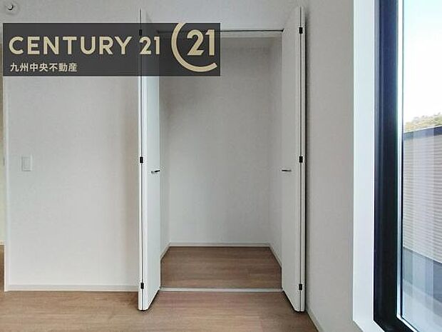 【クローゼット】お部屋ごとに設けた収納は住みやすさへのこだわりです。