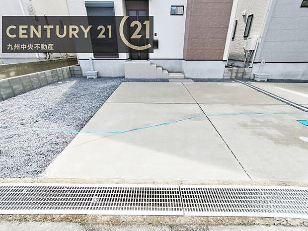 並列2台駐車可能