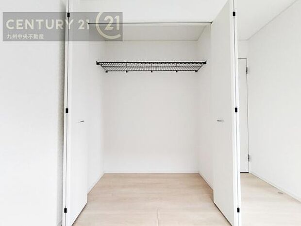 【クローゼット】お部屋ごとに設けた収納は住みやすさへのこだわりです。